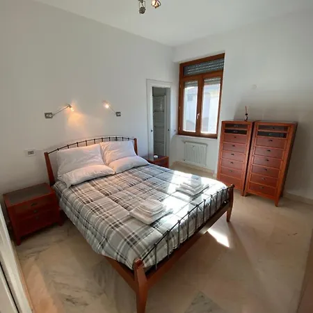 Elegante In Centro Апартаменты *