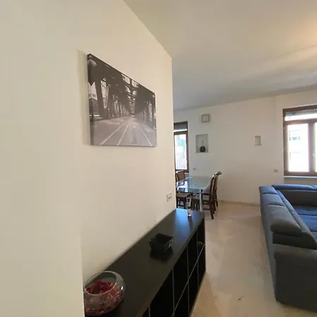 Apartamento Elegante In Centro *